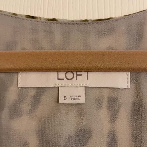 Loft dress - Picture 2 of 5